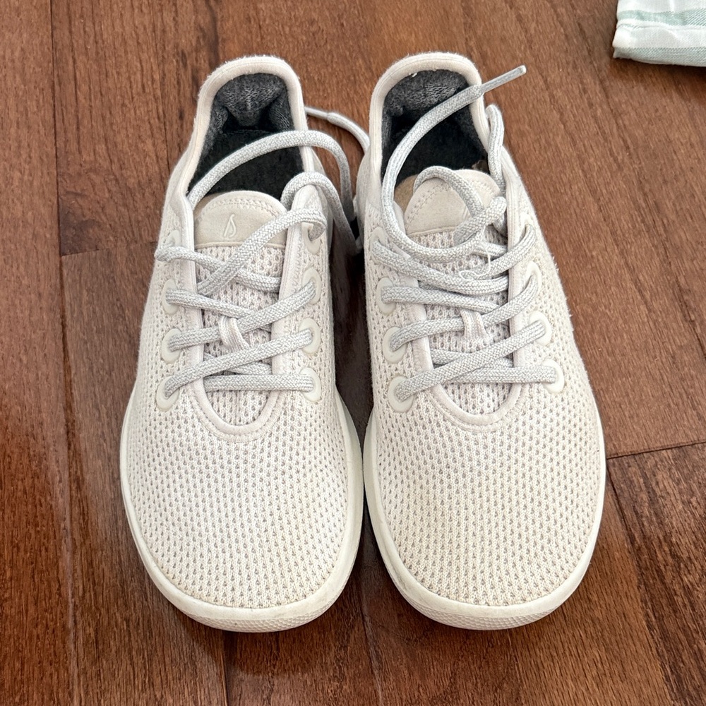 Allbirds women’s Lace-Up Sneakers